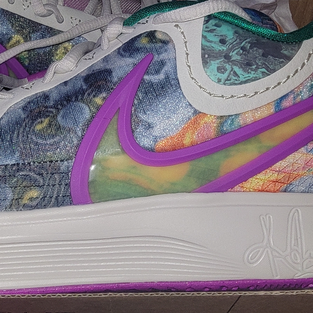 Kyrie 8 unreleased Circle of Life size 5(5.5) - Picture 7 of 15